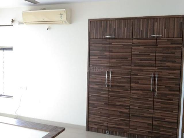 Flat for rent in Lodha Paradise, Thane