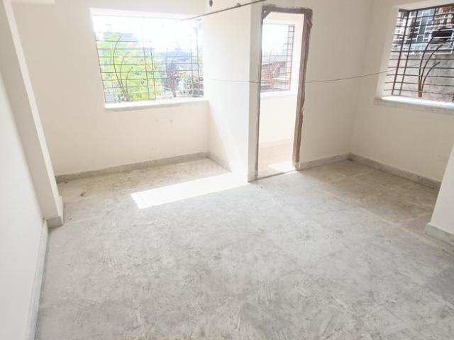 Flat for sale in Tollygunge, Kolkata