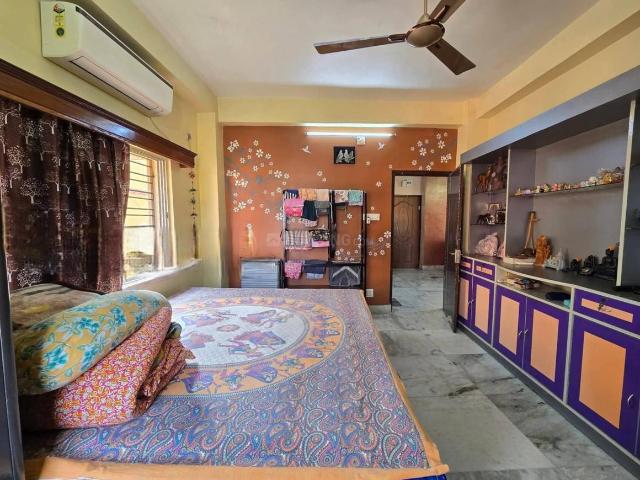 Flat for sale in Tollygunge, Kolkata