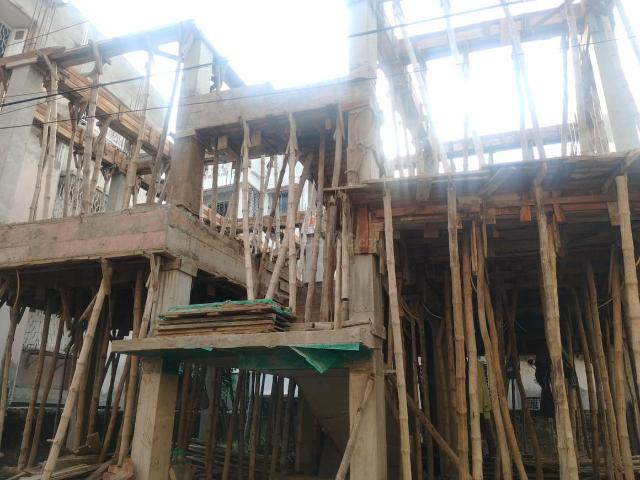 Flat for sale in Tollygunge, Kolkata