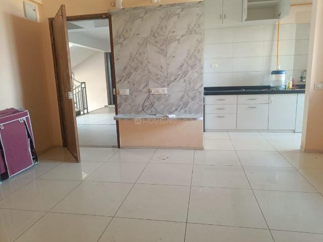 Flat for rent in Sarkhej, Gujarat
