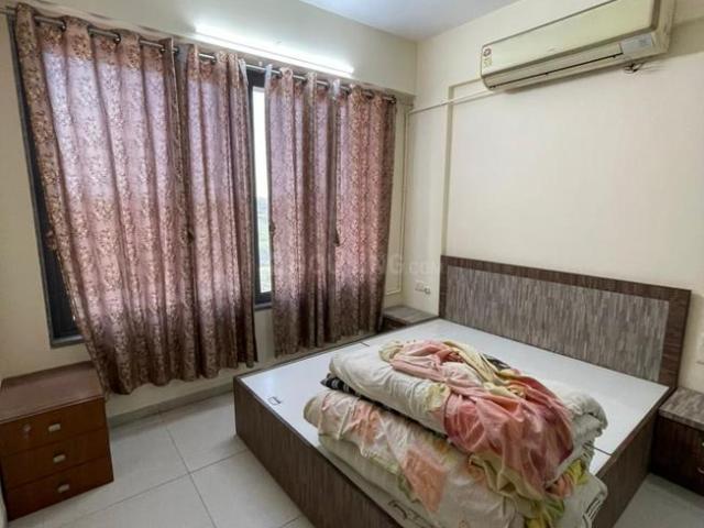 Flat for rent in Sarkhej, Gujarat