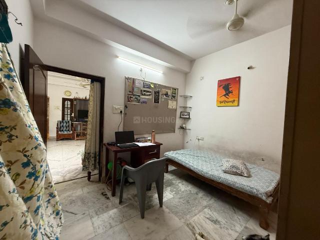 Flat for sale in Survey Colony, Hyderabad