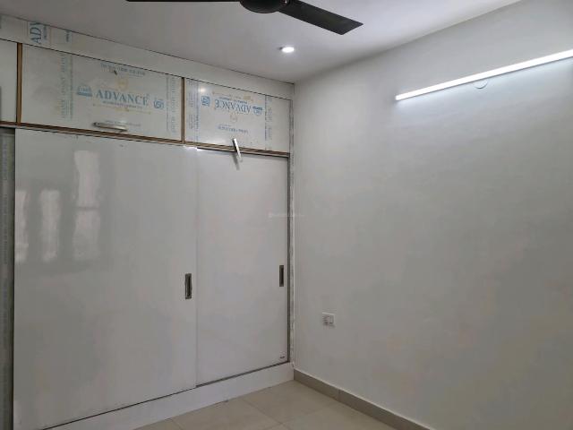 Flat for rent in West Delhi, Deri