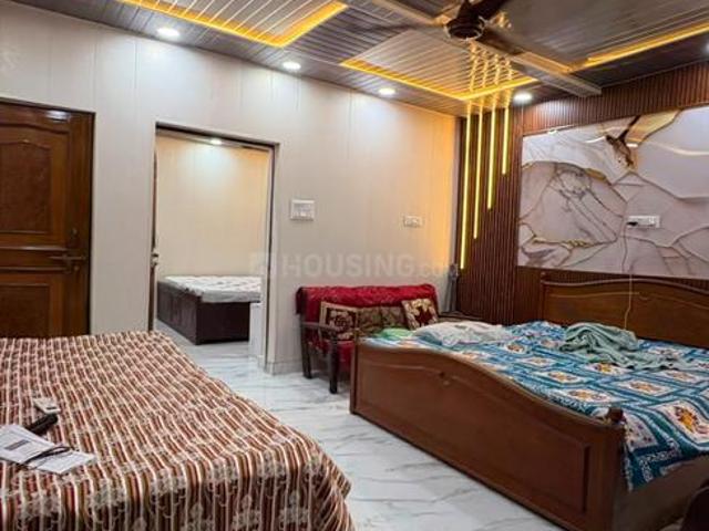 Flat for rent in West Delhi, Deri