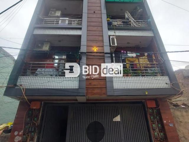Flat for sale in West Delhi, Deri