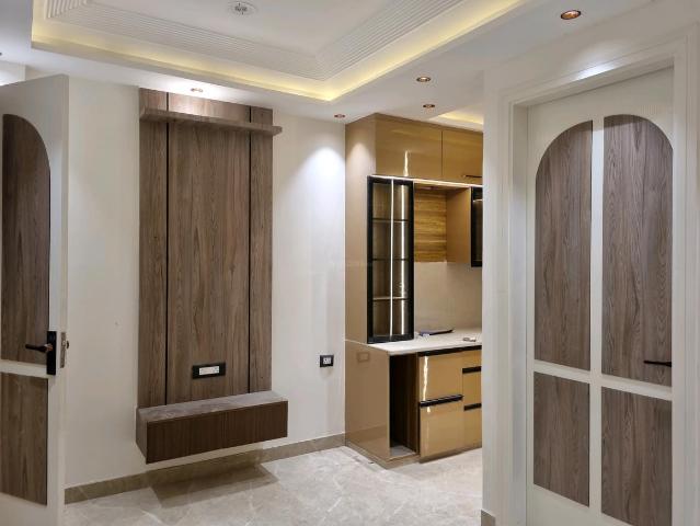 Flat for sale in West Delhi, Deri