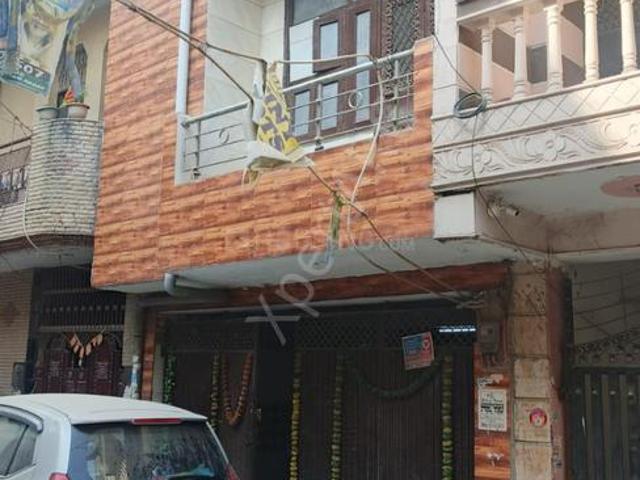 Flat for sale in West Delhi, Deri