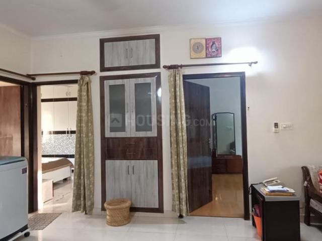 Flat for rent in Deri
