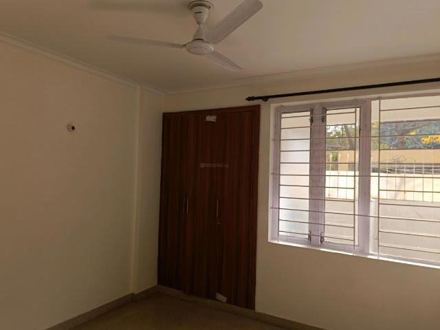 Flat for rent in Deri