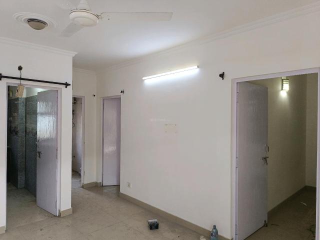 Flat for rent in Deri