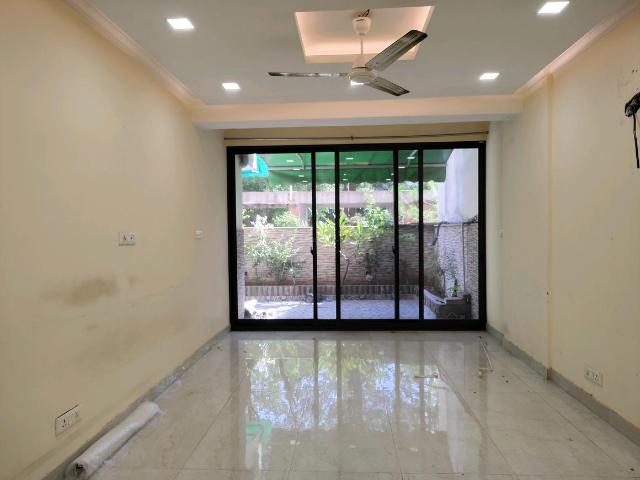 Flat for rent in Deri
