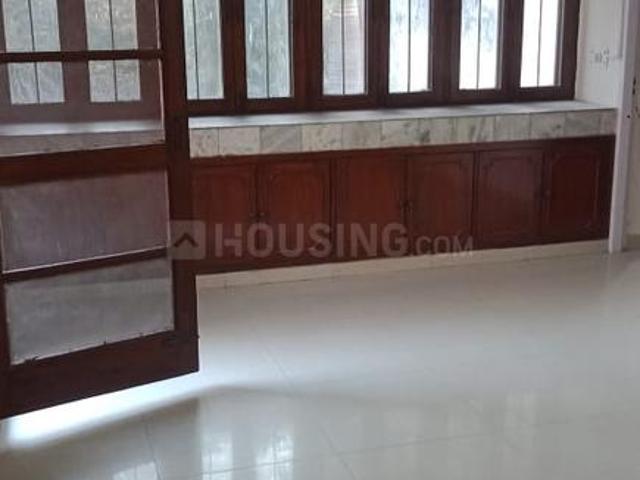 Flat for rent in South Delhi, Deri