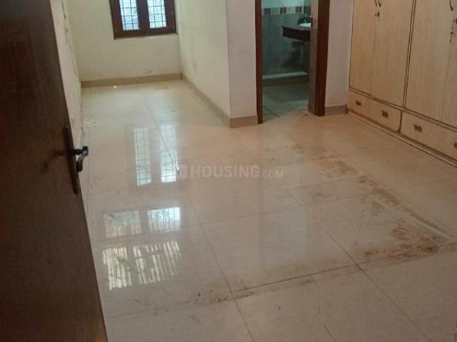Flat for rent in Deri