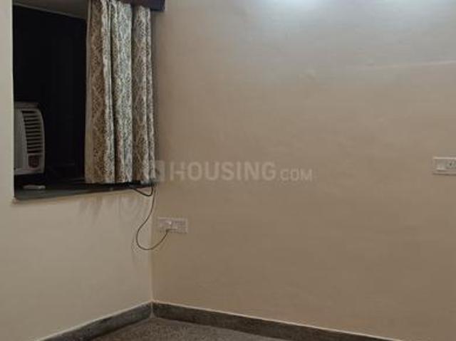 Flat for rent in Deri