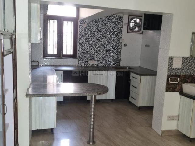 Flat for rent in Deri