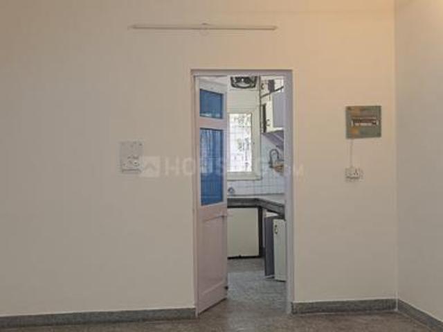 Flat for rent in Deri