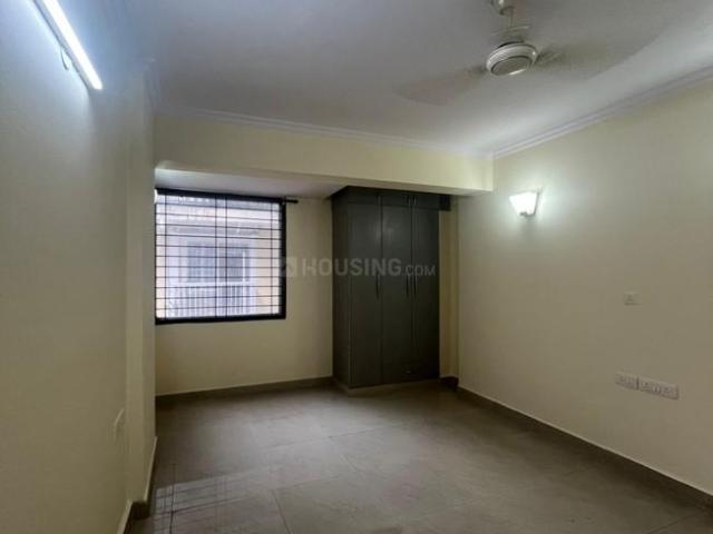 Flat for rent in Deri