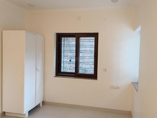 Flat for rent in Deri