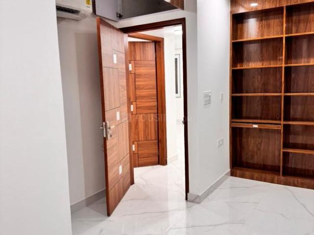 Flat for rent in Deri
