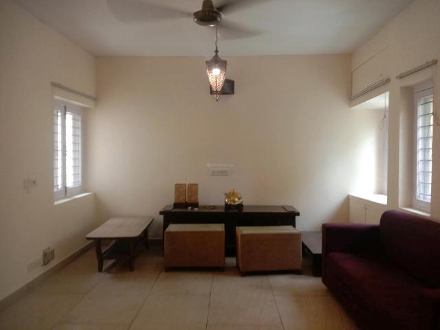 Flat for rent in South Delhi, Deri