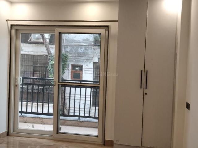 Flat for rent in Deri