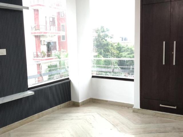 Flat for rent in Deri
