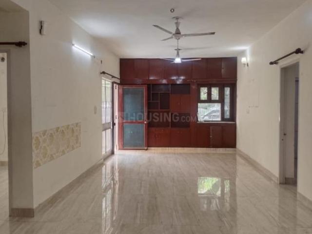 Flat for rent in Deri