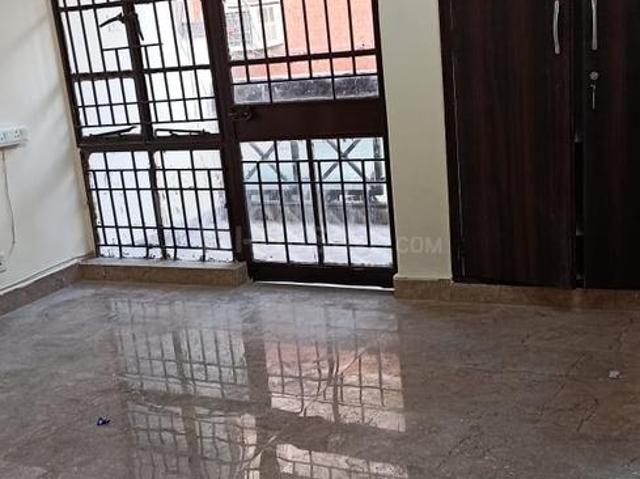 Flat for rent in Deri