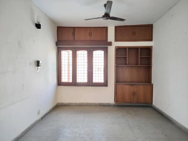 Flat for sale in Deri