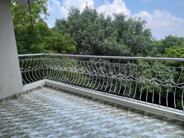 Flat for sale in South Delhi, Deri