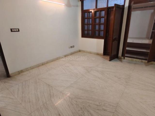 Flat for rent in Deri