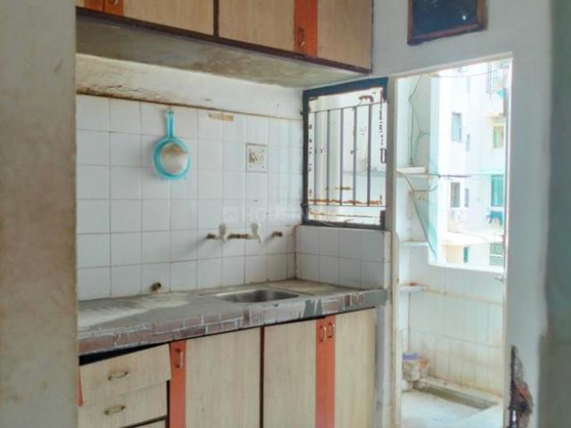 Flat for rent in Sarkhej, Gujarat