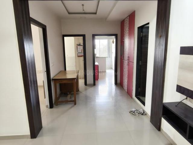 Flat for rent in Sarkhej, Gujarat