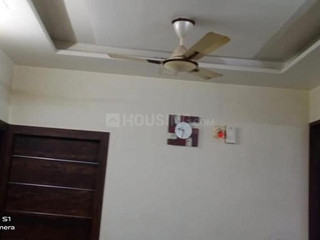 Flat for rent in Sarkhej, Gujarat