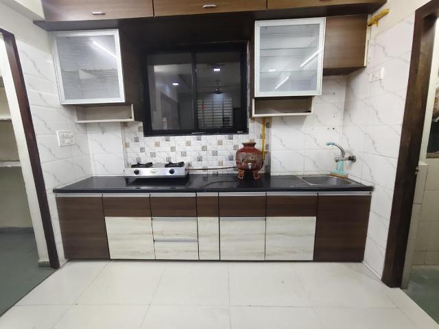 Flat for rent in Sarkhej, Gujarat