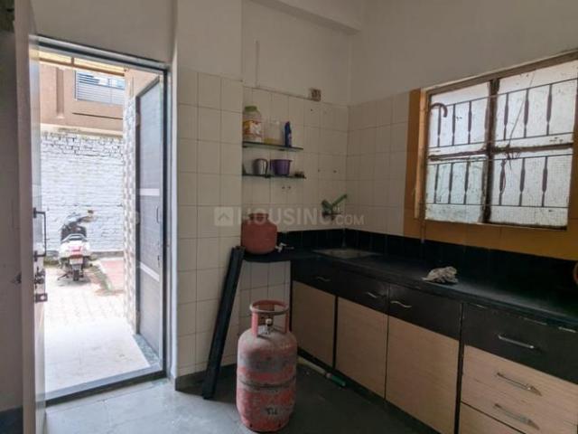 Flat for rent in Sarkhej, Gujarat