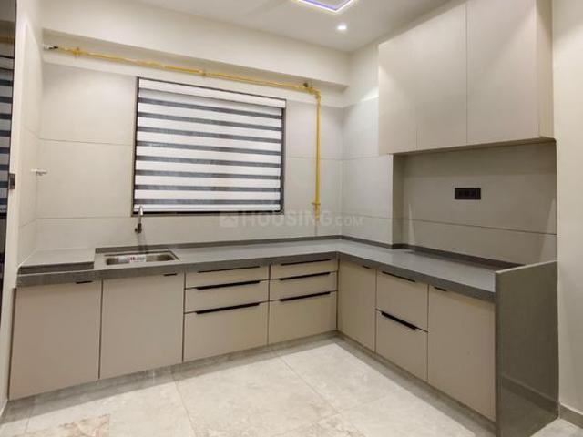 Flat for rent in Surat, Gujarat