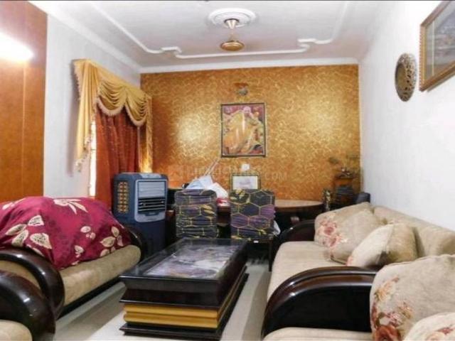 Flat for sale in West Delhi, Deri