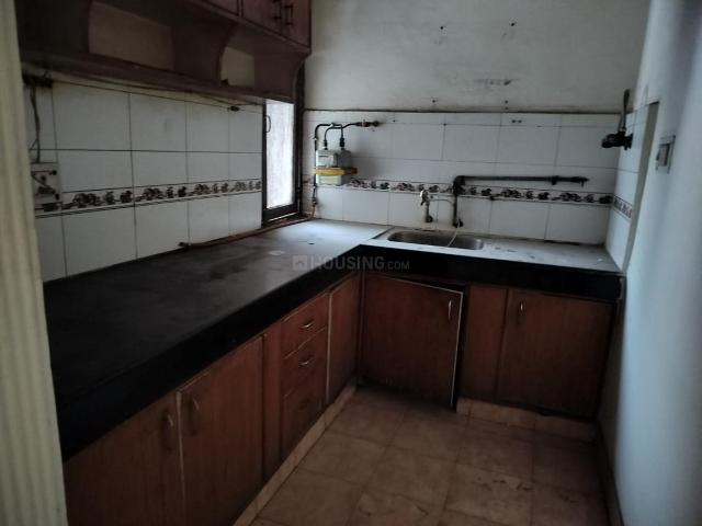 Flat for sale in West Delhi, Deri