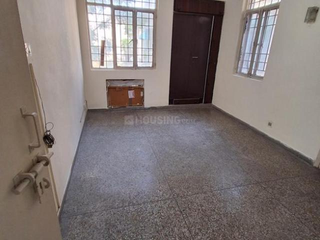 Flat for sale in West Delhi, Deri