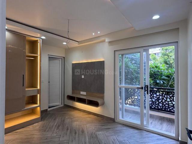 Flat for sale in West Delhi, Deri