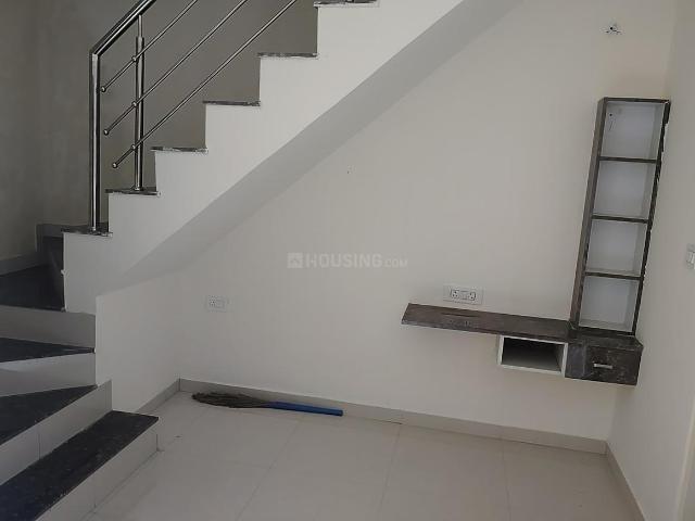 Duplex for rent in Madya