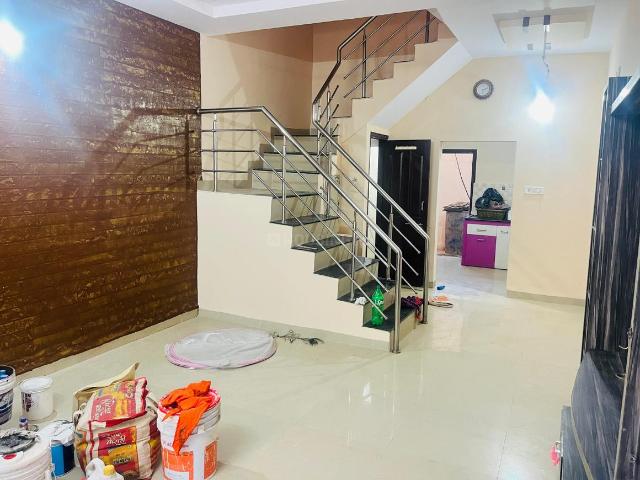 Duplex for rent in Madya