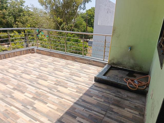 Duplex for rent in Madya