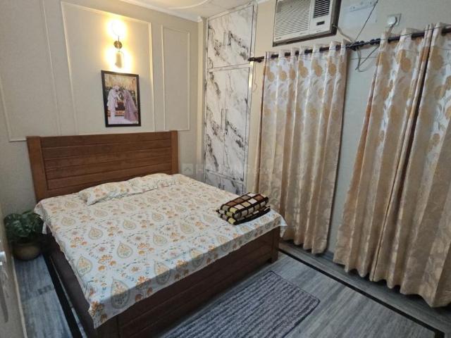Duplex for sale in West Delhi, Deri