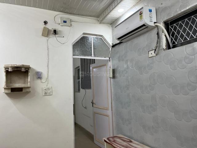 Duplex for rent in Central Delhi, Deri