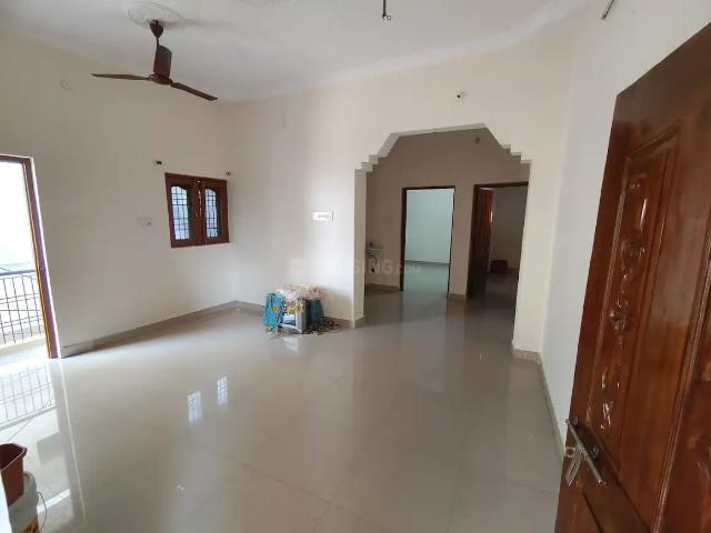 Duplex for rent in Madya