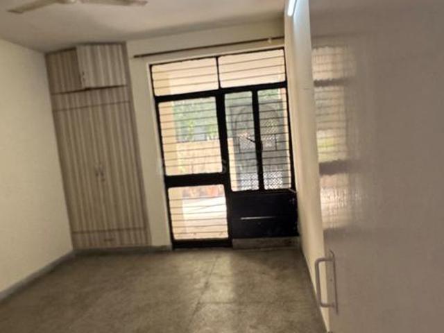 Duplex for rent in Deri