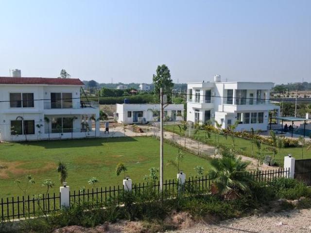House for sale in Mohanlalganj, Arunachal Pradesh